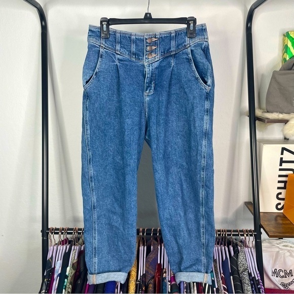 Hollister Vintage Stretch Ultra High Rise ‘80s Mom Jeans - Picture 1 of 6
